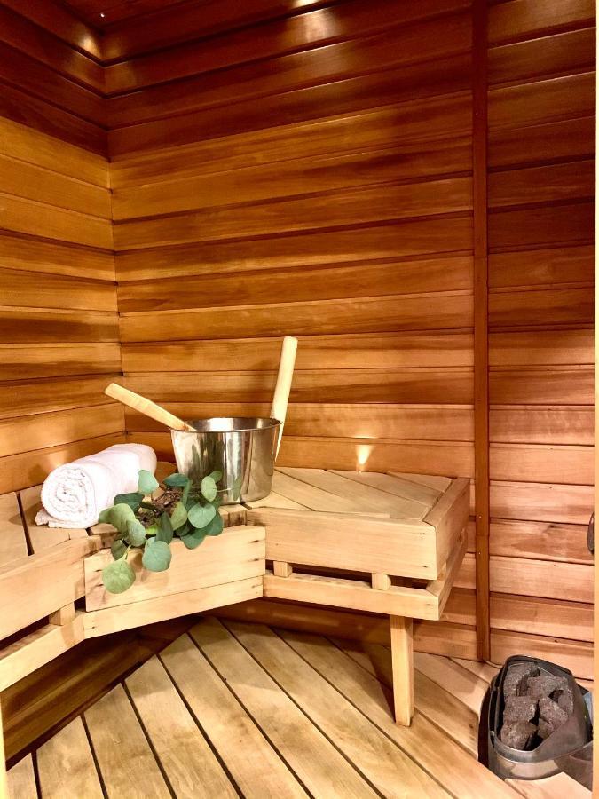 City Home Finland Ratina - Spacious Studio With Own Sauna And Great Location Next To Uros Live Arena تامبير المظهر الخارجي الصورة